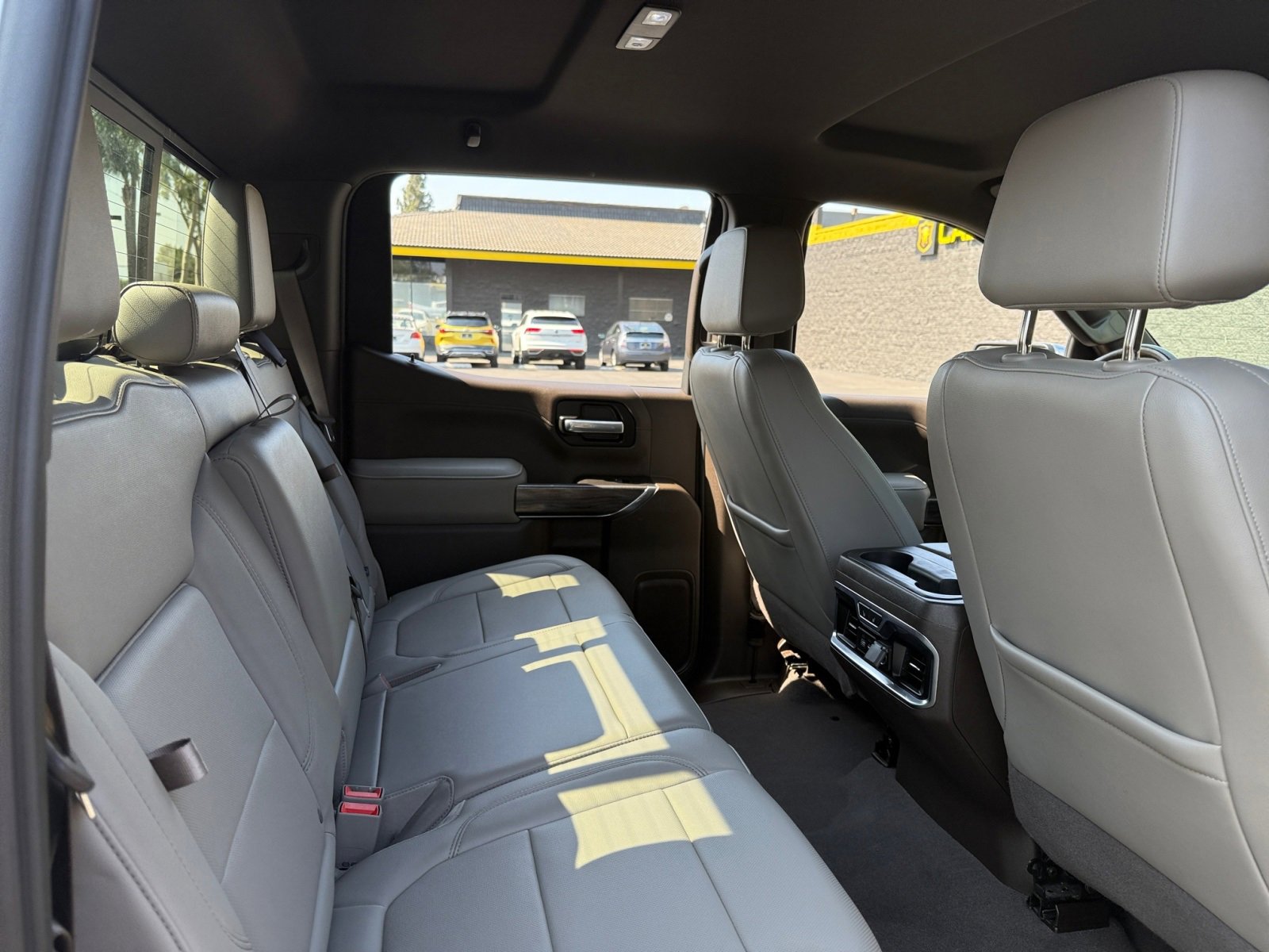Used 2020 Chevrolet Silverado 1500 LTZ w/ LTZ Plus Package image 18