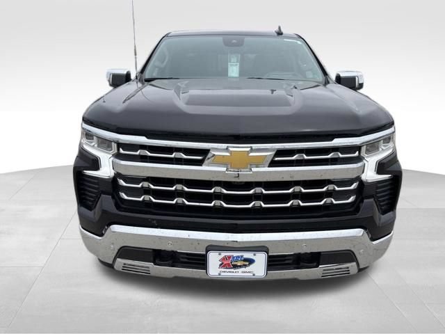 Certified 2024 Chevrolet Silverado 1500 LTZ w/ LTZ Premium Package AWD/4WD image 8