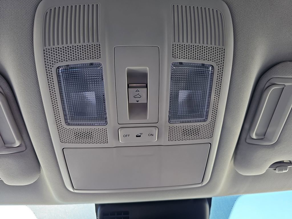 Used 2023 MAZDA CX-9 Touring image 31