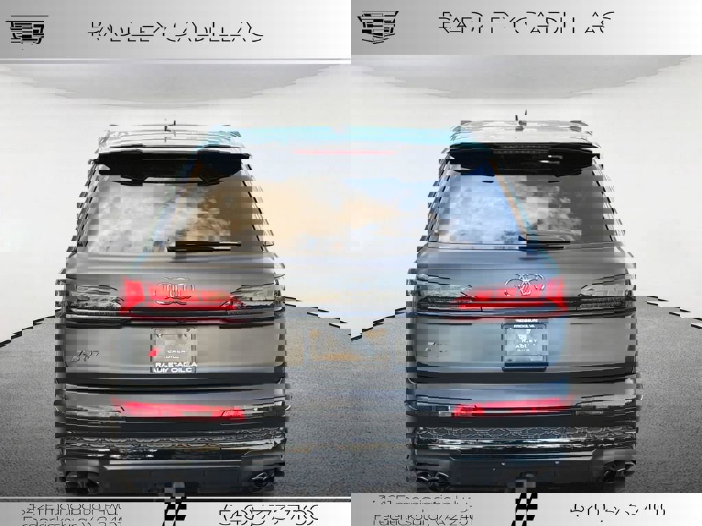 Used 2025 Audi SQ7 Prestige AWD/4WD image 19