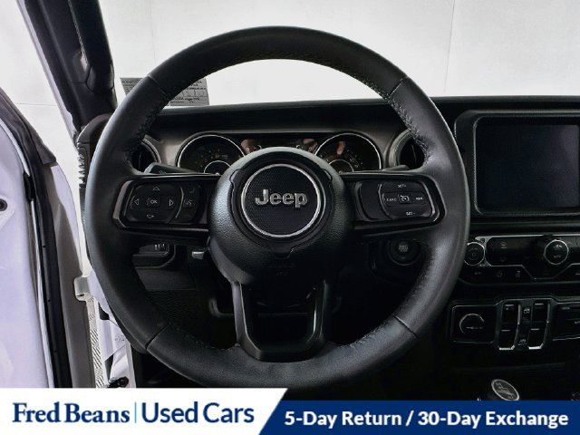 Used 2023 Jeep Gladiator Sport AWD/4WD image 16