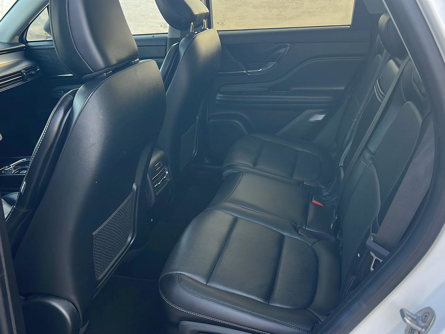 Used 2021 Lincoln Corsair AWD w/ Premium Package image 11