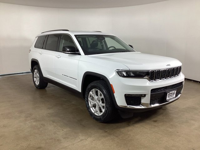 Used 2023 Jeep Grand Cherokee L Limited w/ Luxury Tech Group II AWD/4WD image 3
