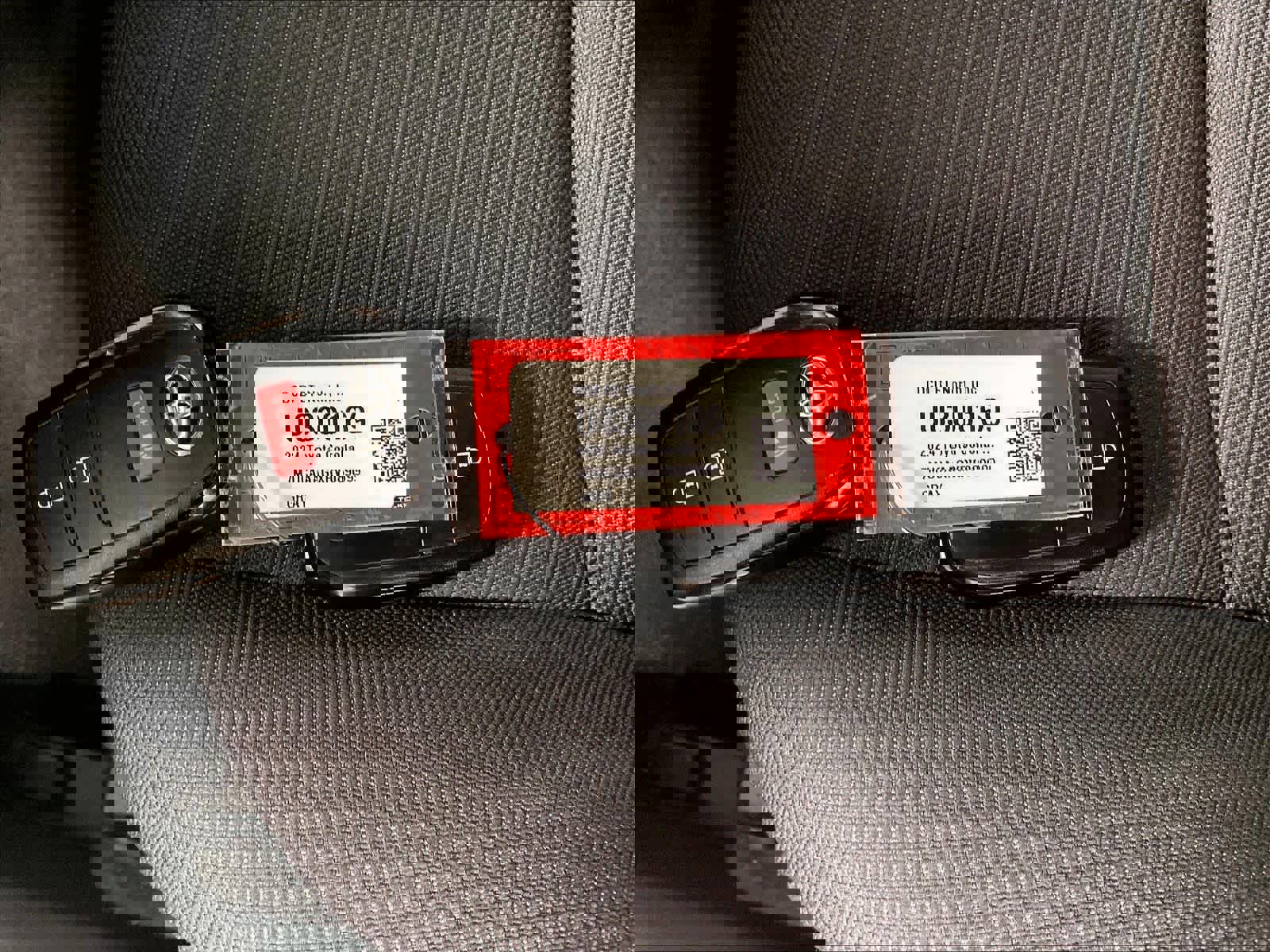 Used 2024 Toyota Corolla Cross LE image 31