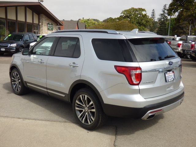 Used 2017 Ford Explorer Platinum AWD/4WD image 5