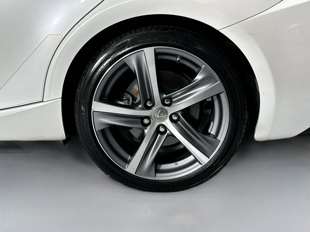 Used 2019 Lexus IS 300 AWD image 33