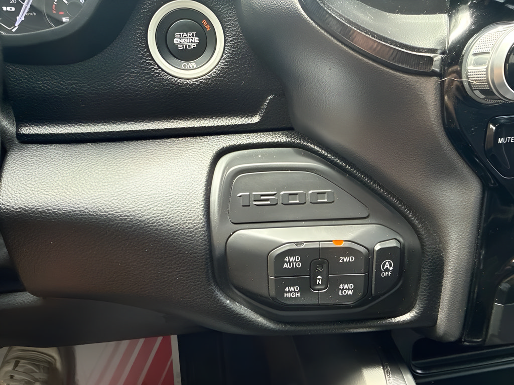 Used 2022 RAM 1500 Laramie AWD/4WD image 20