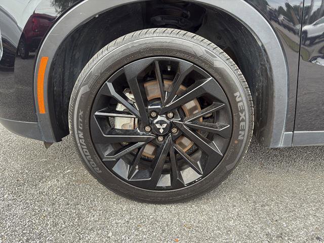Used 2024 Mitsubishi Outlander SE Black Edition FWD image 9