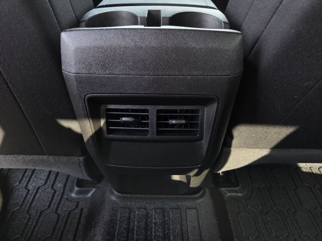 Used 2025 Chevrolet Colorado Trail Boss AWD/4WD image 20