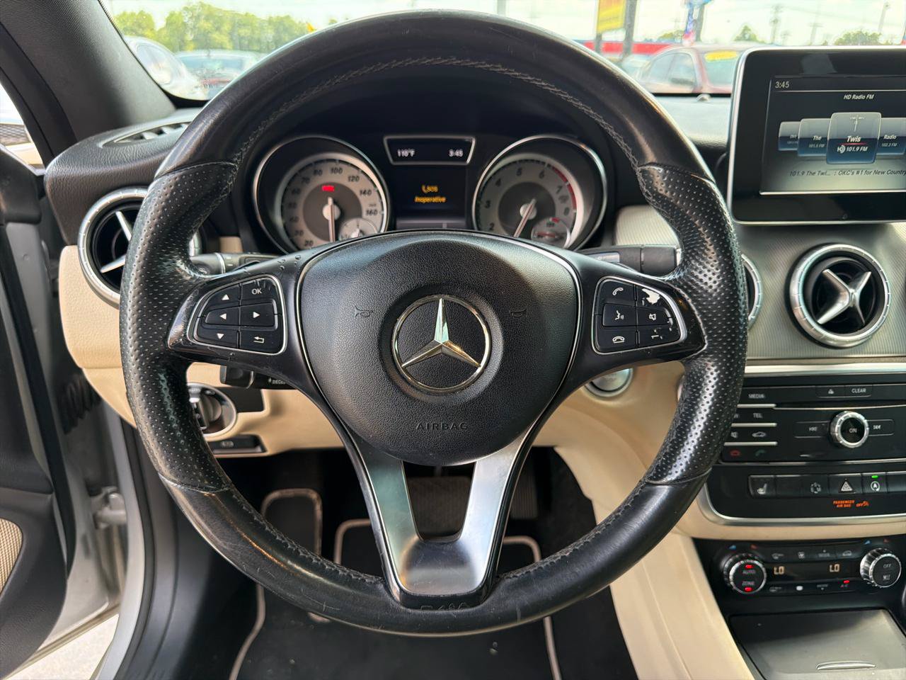 Used 2015 Mercedes-Benz CLA 250 4MATIC image 13