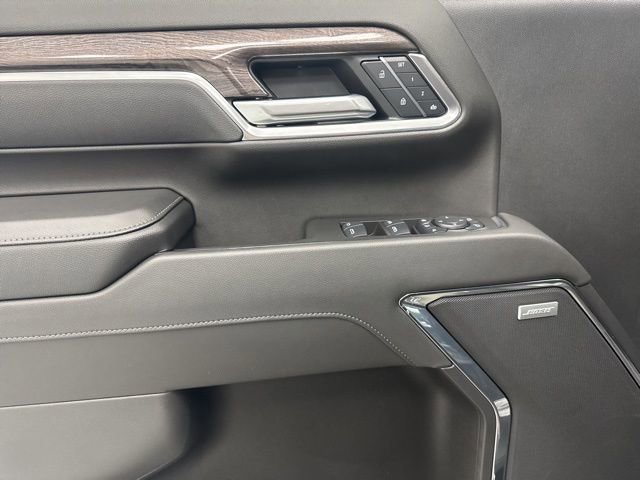 Used 2025 Chevrolet Silverado 2500 LTZ w/ LTZ Plus Package AWD/4WD image 9