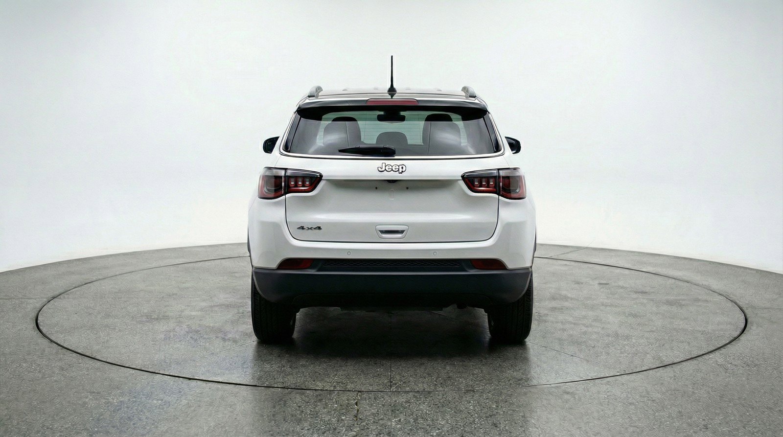 Used 2025 Jeep Compass Trailhawk AWD/4WD image 7