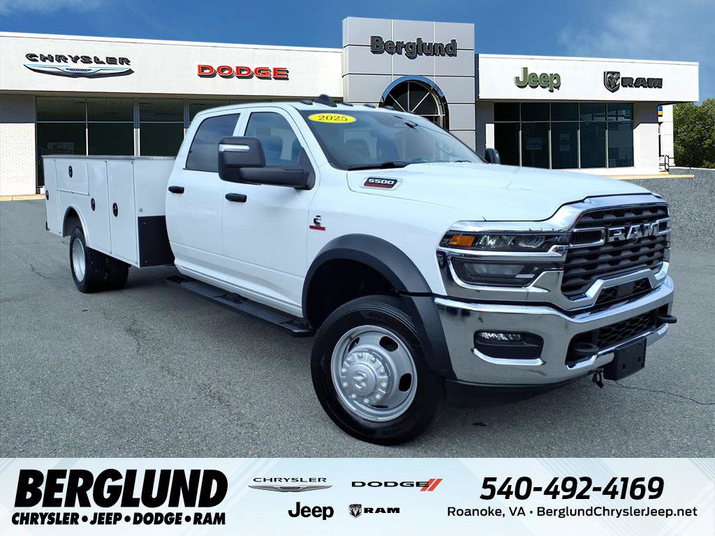 Used 2025 RAM 5500 Tradesman AWD/4WD image 1