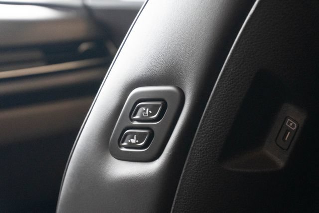 Used 2026 Kia Carnival EX FWD image 22
