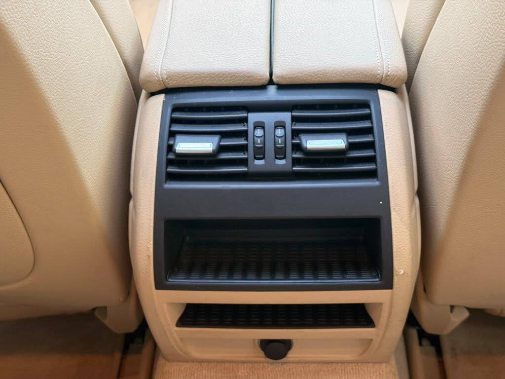 Used 2012 BMW 528i Sedan RWD image 19