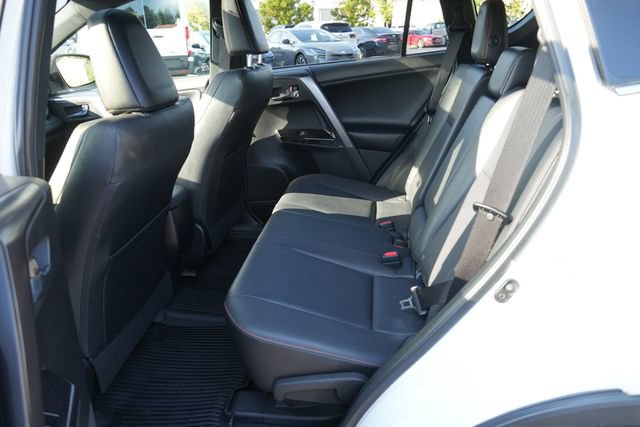 Used 2016 Toyota RAV4 SE w/ Advanced Technology Package AWD/4WD image 15