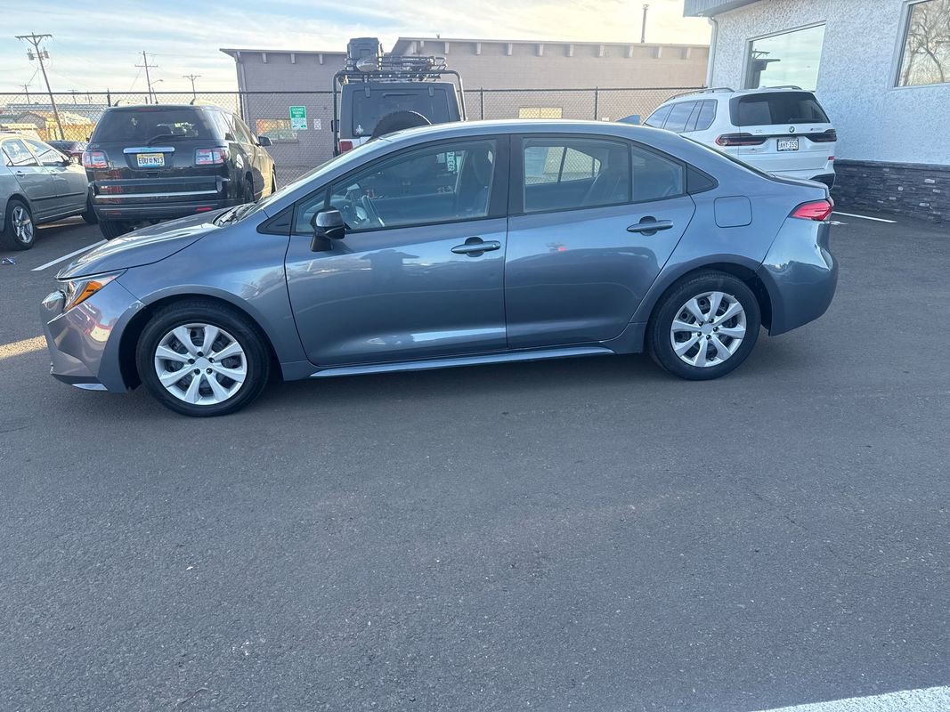 Used 2023 Toyota Corolla LE image 4