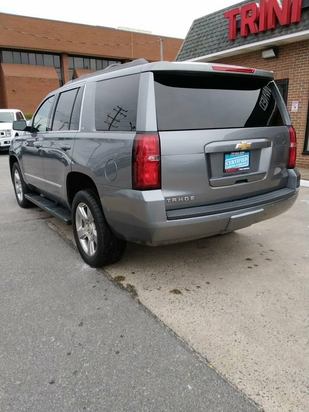 Used 2019 Chevrolet Tahoe LT w/ Luxury Package image 2