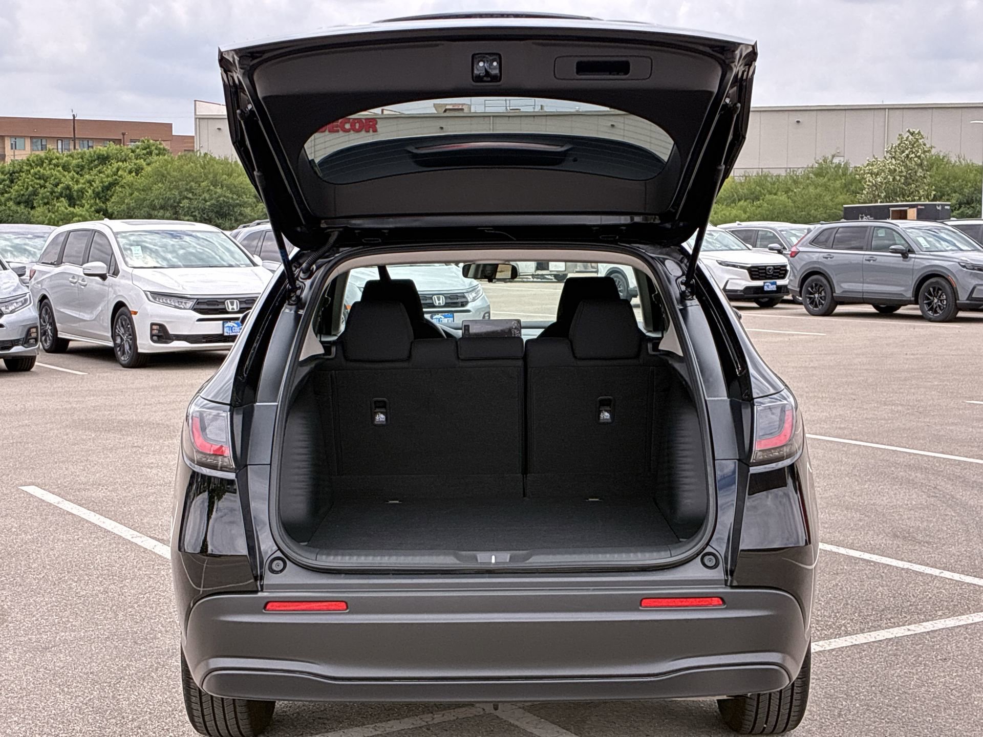 Certified 2026 Honda HR-V LX image 35