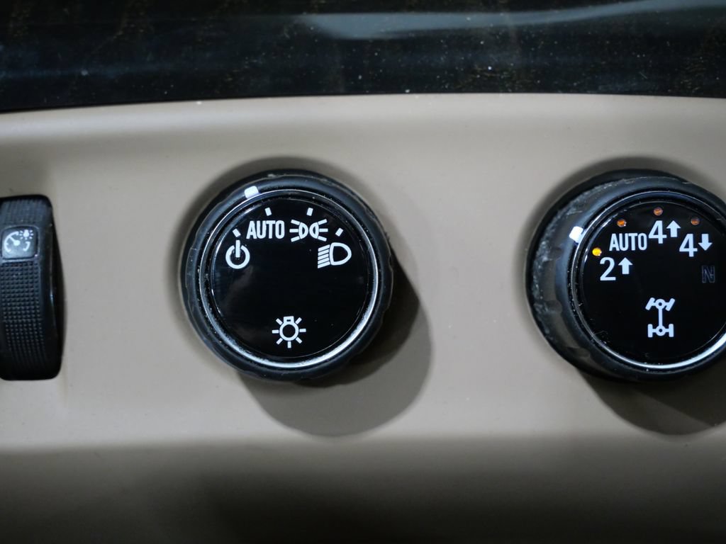 Used 2020 Cadillac Escalade Platinum AWD/4WD image 14