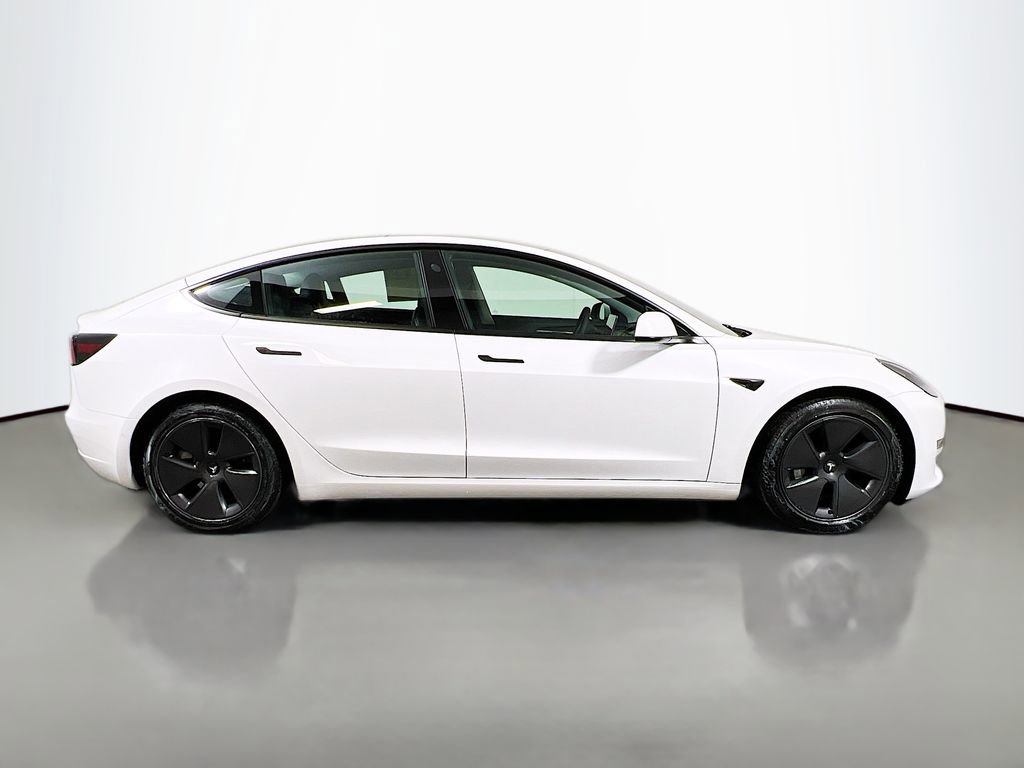 Used 2021 Tesla Model 3 Standard Range Plus image 8