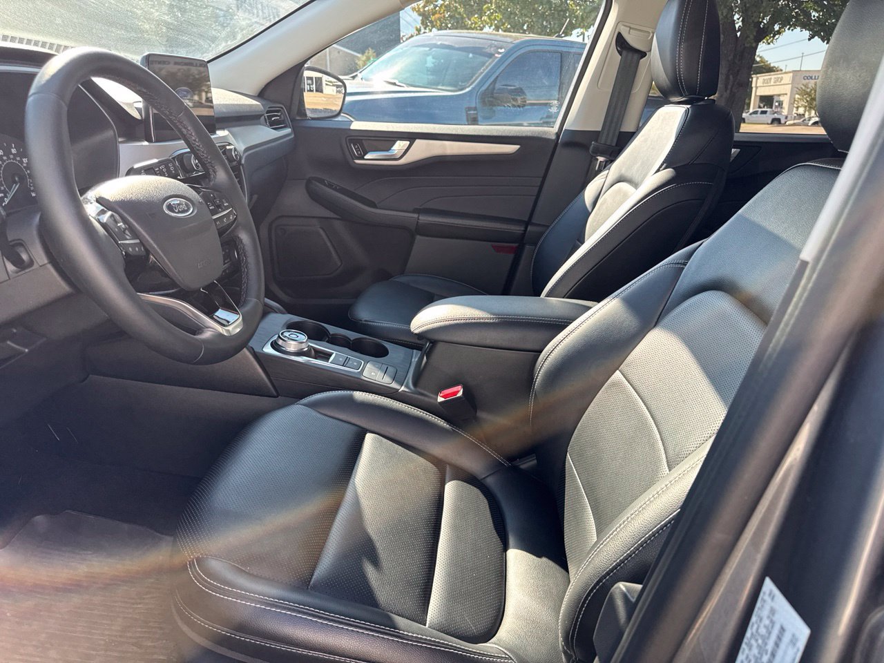 Used 2022 Ford Escape SEL FWD image 7