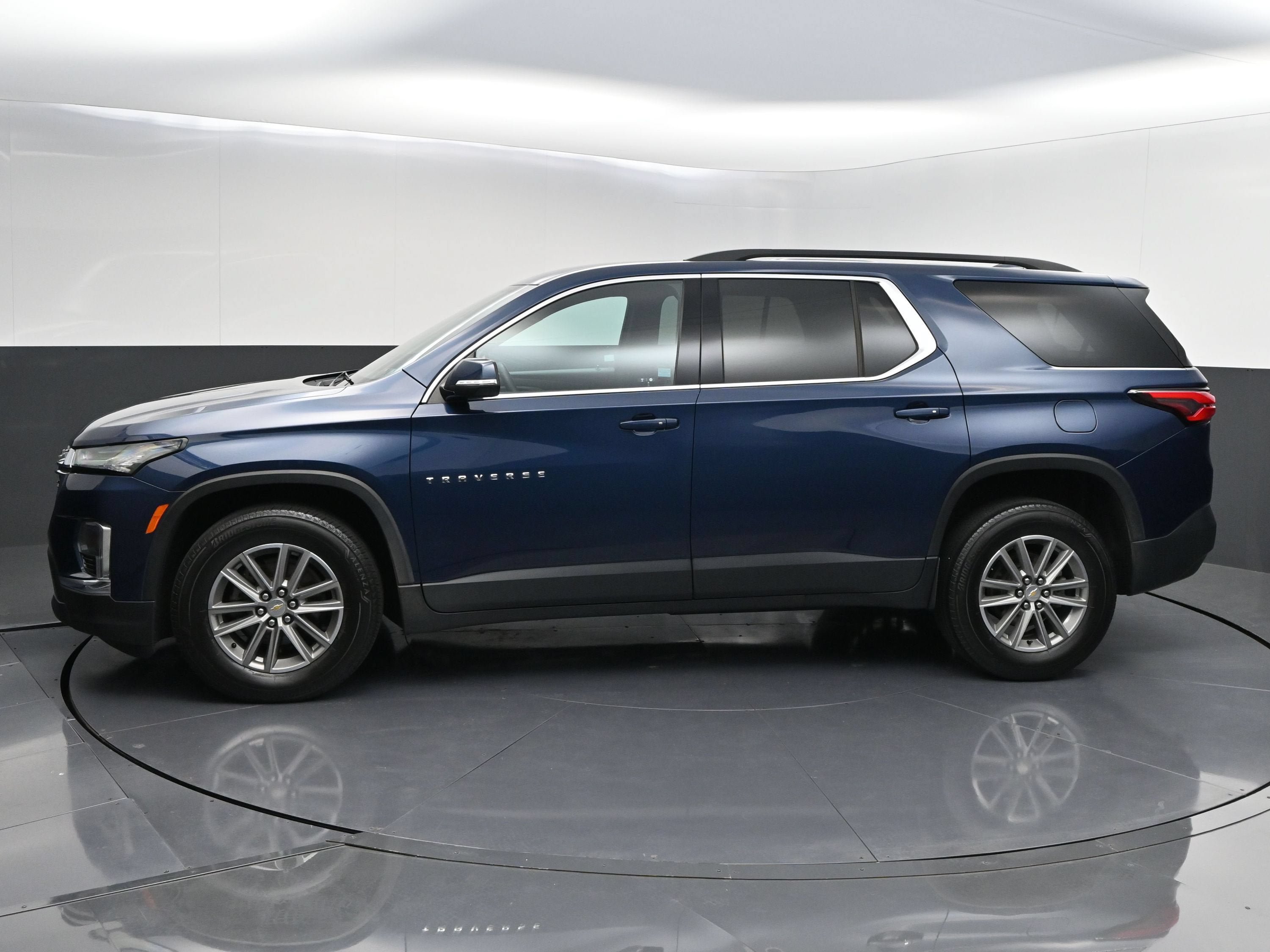 Certified 2023 Chevrolet Traverse LT AWD/4WD image 5