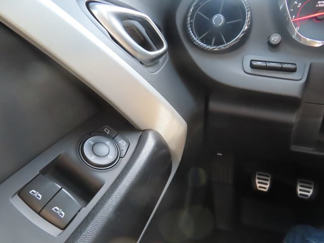 Used 2018 Chevrolet Camaro SS RWD image 22
