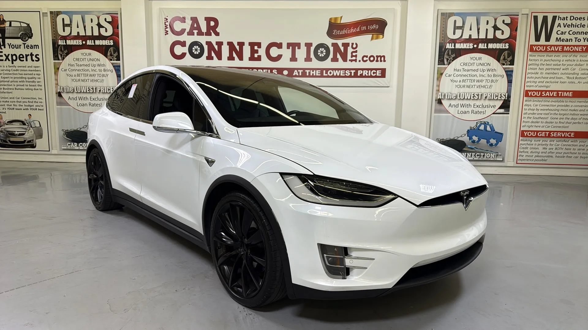 Used 2018 Tesla Model X 75D AWD/4WD image 2