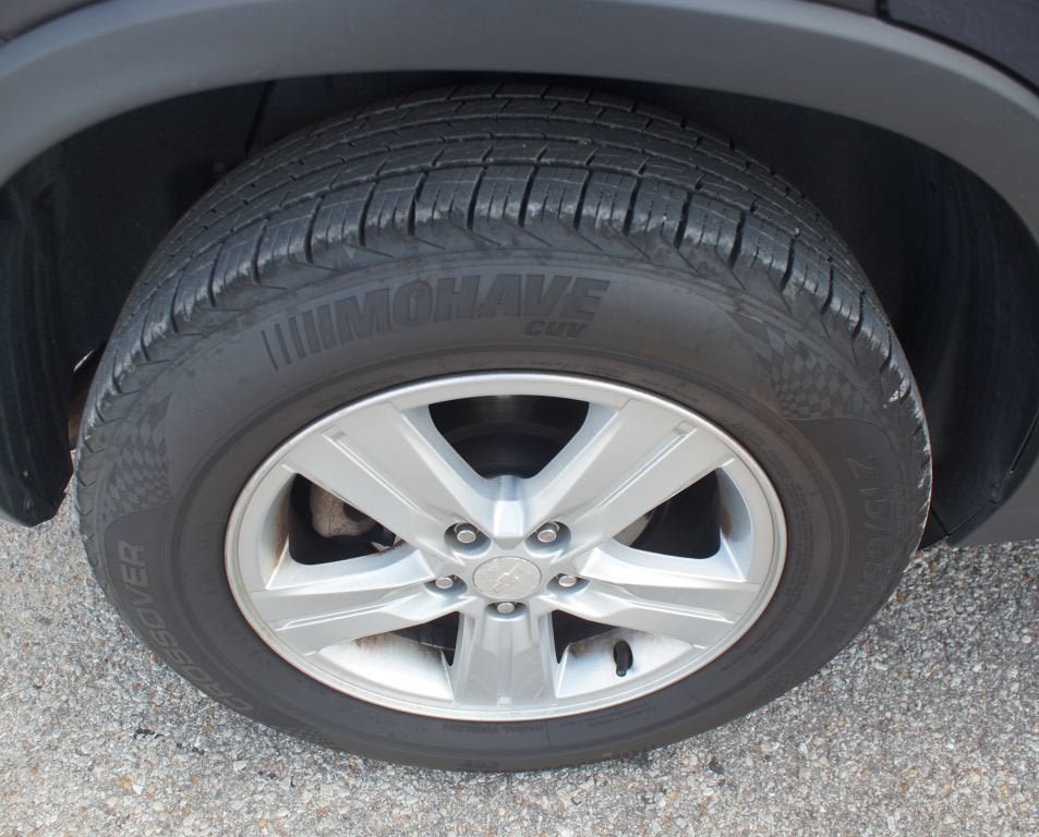 Used 2018 Chevrolet Trax LT w/ LT Convenience Package AWD/4WD image 16