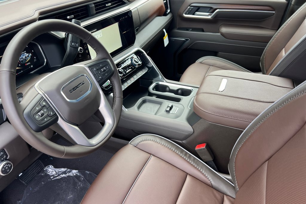 New 2026 GMC Sierra 2500 Denali w/ Denali Reserve Package image 7