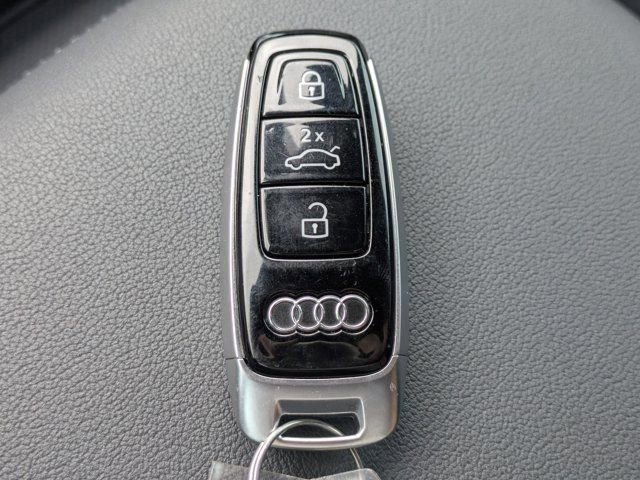 Used 2023 Audi Q8 Premium Plus w/ Premium Plus Package AWD/4WD image 25