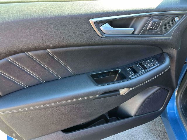 Certified 2019 Ford Edge ST w/ Cold Weather Package AWD/4WD image 26
