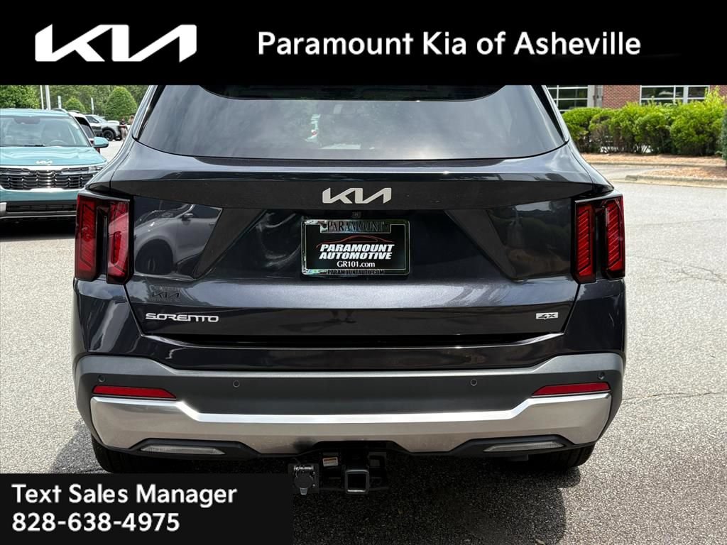 Used 2025 Kia Sorento EX w/ Panoramic Sunroof Package AWD/4WD image 5