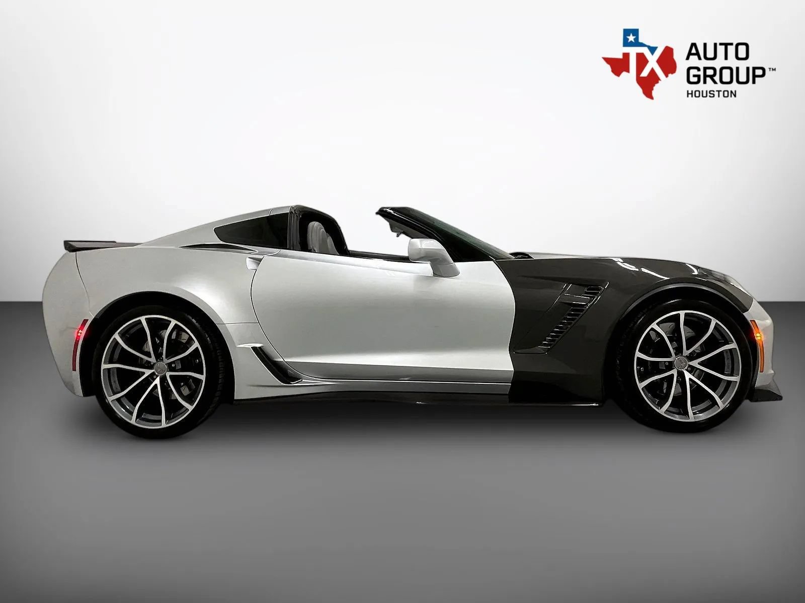 Used 2017 Chevrolet Corvette Grand Sport RWD image 8