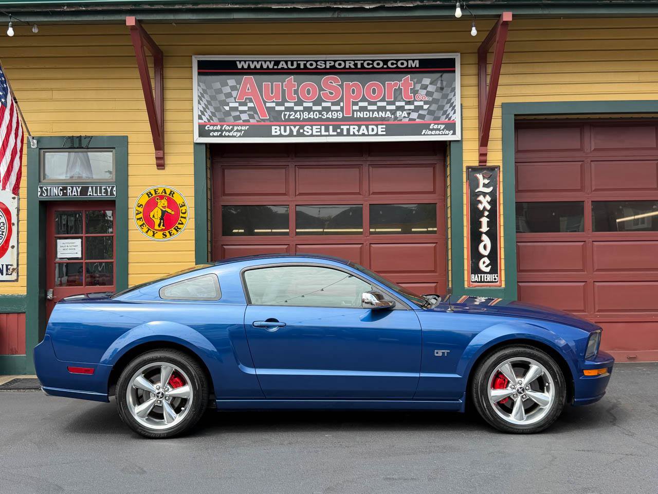 Used 2006 Ford Mustang GT Premium RWD image 4