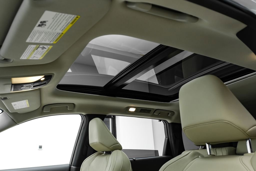 Used 2023 INFINITI QX60 Luxe w/ Cargo Package FWD image 10