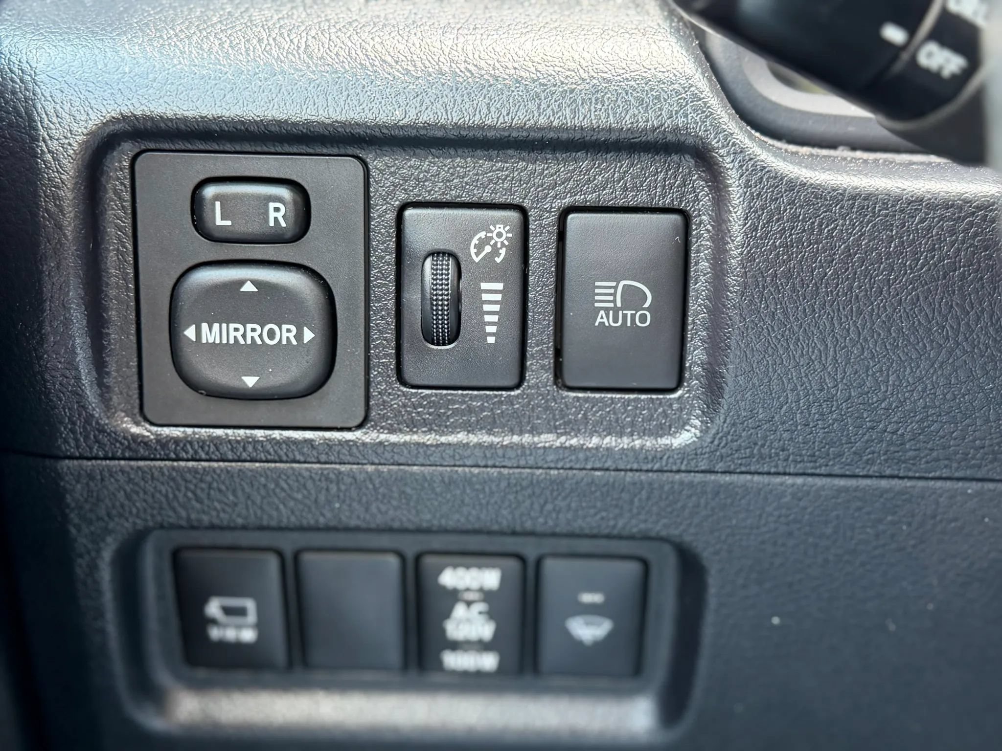 Used 2023 Toyota 4Runner TRD Off-Road Premium w/ Off Road Premium Plus Package AWD/4WD image 25