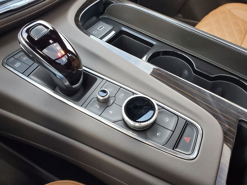 Used 2024 Cadillac Escalade Sport w/ LPO, ONYX Package image 30