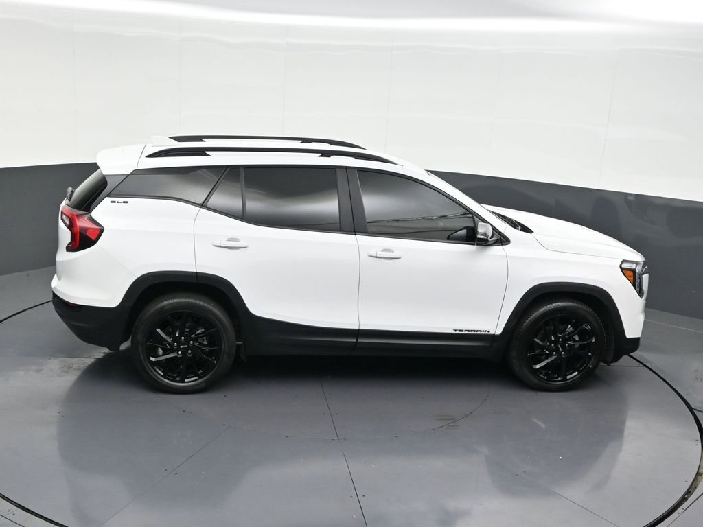 Used 2024 GMC Terrain SLE w/ Driver Convenience Package image 20