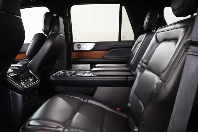Used 2019 Lincoln Navigator Reserve w/ Cargo Package AWD/4WD image 33