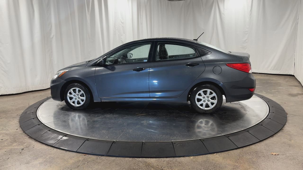 Used 2012 Hyundai Accent GLS w/ Comfort Pkg 2 FWD image 7