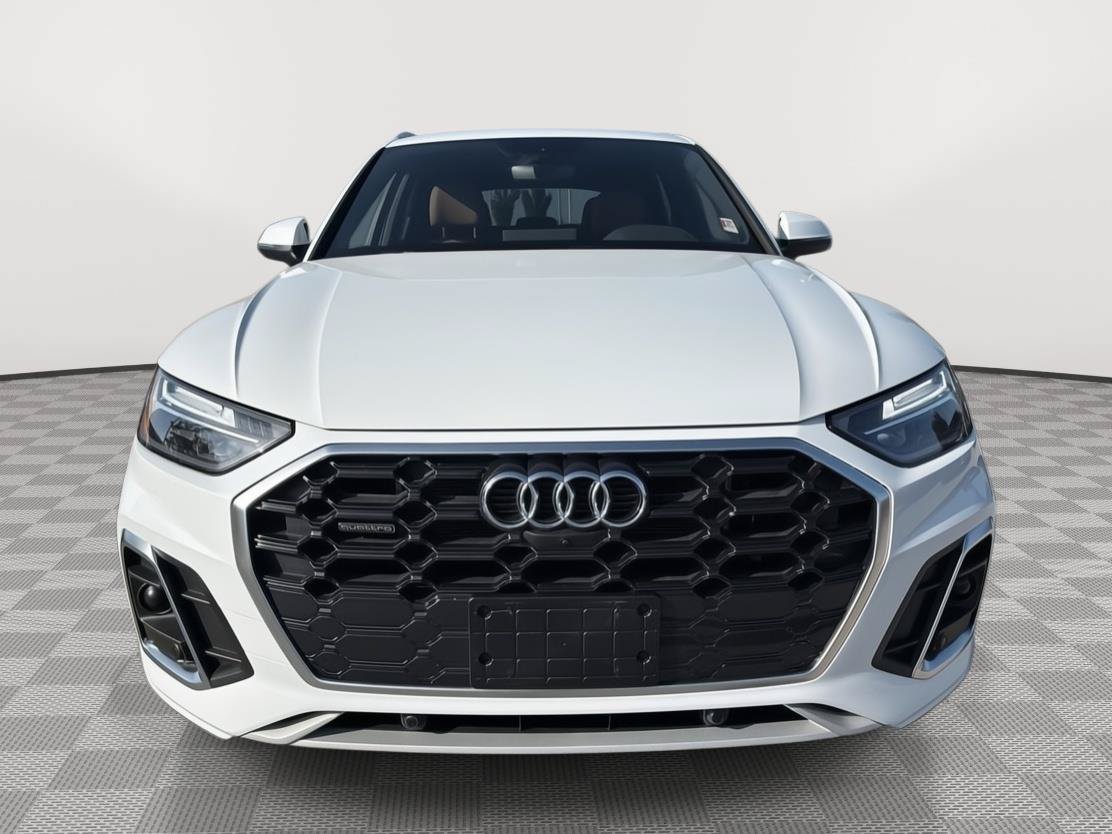 Used 2021 Audi Q5 e Premium Plus AWD/4WD image 8