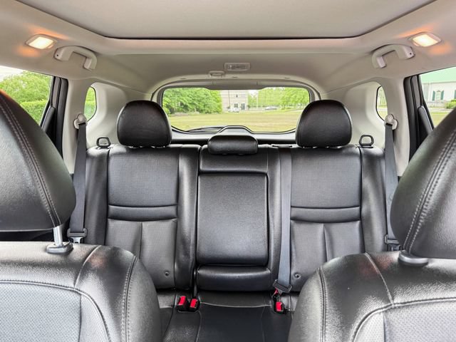 Used 2018 Nissan Rogue SL w/ Premium Package AWD/4WD image 21