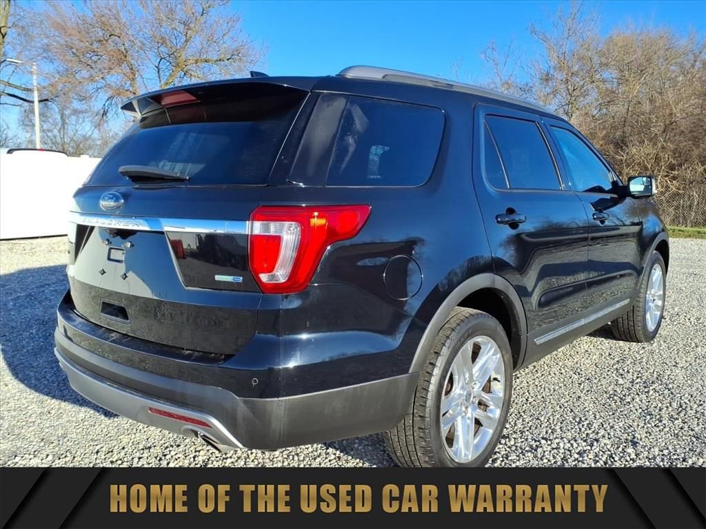 Used 2016 Ford Explorer XLT w/ Equipment Group 202A image 9