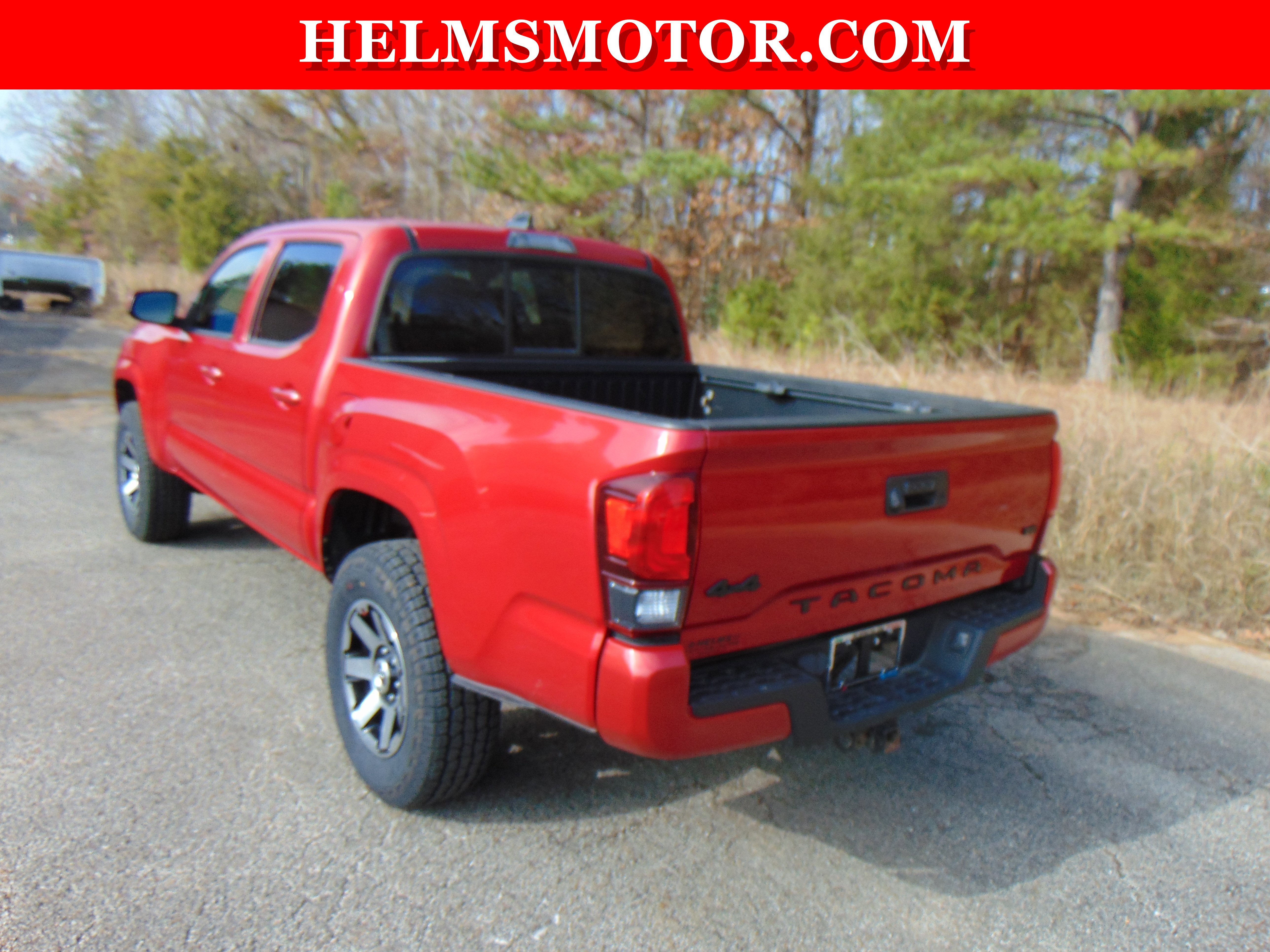 Used 2020 Toyota Tacoma SR image 9