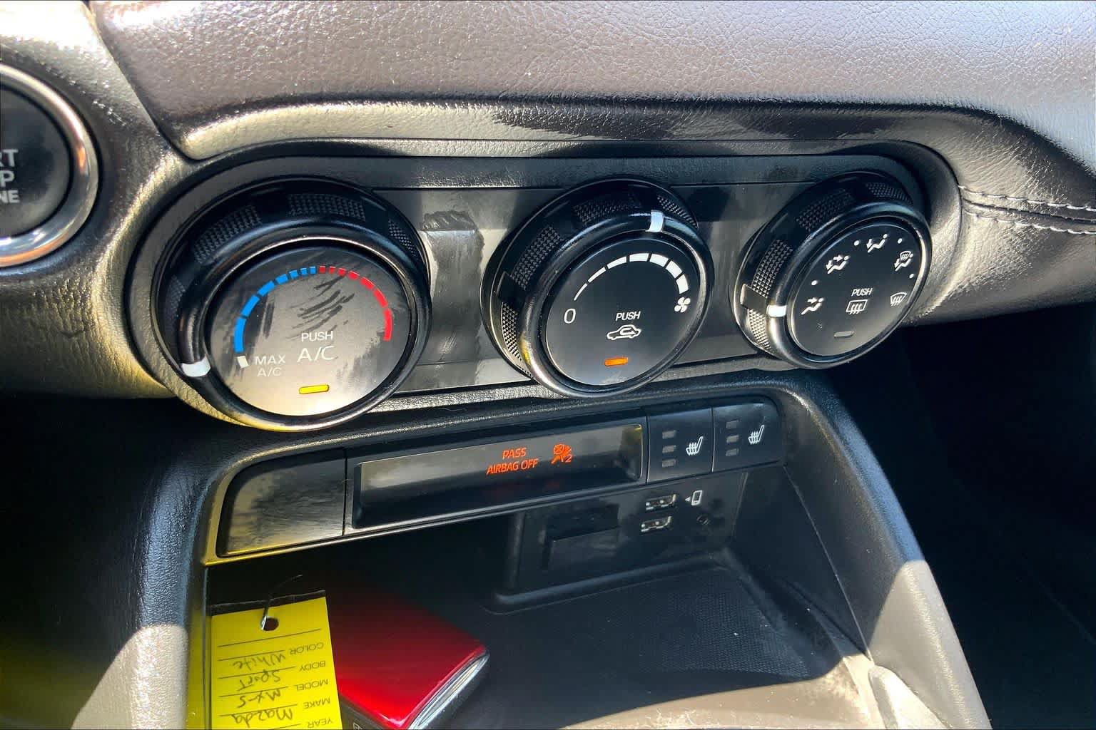 Used 2021 MAZDA MX-5 Miata Club RWD image 28