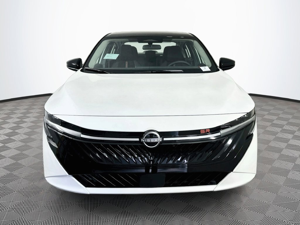 New 2027 Nissan Sentra SR w/ Floor Mat Package FWD image 4