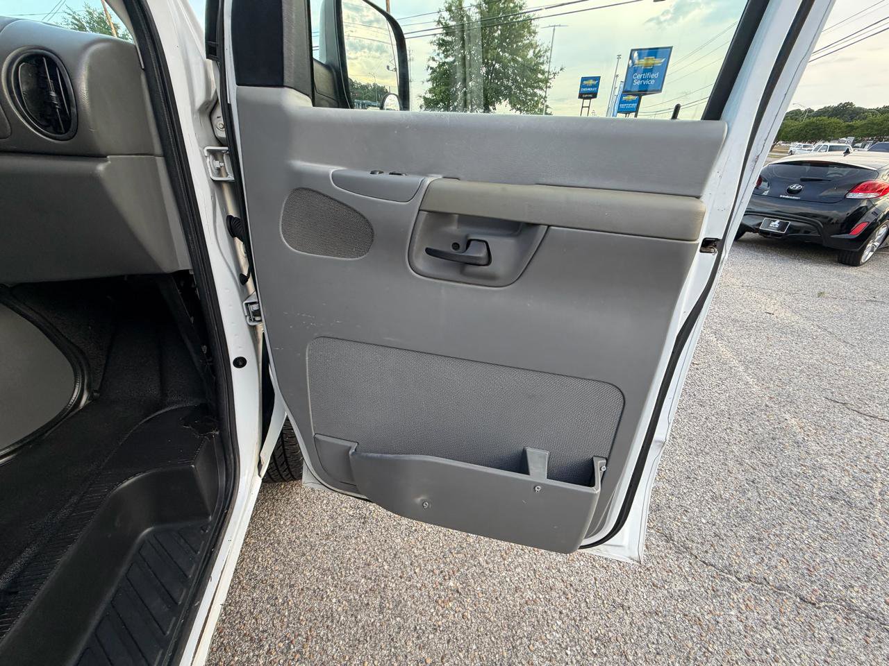 Used 2007 Ford E-250 and Econoline 250 RWD image 34