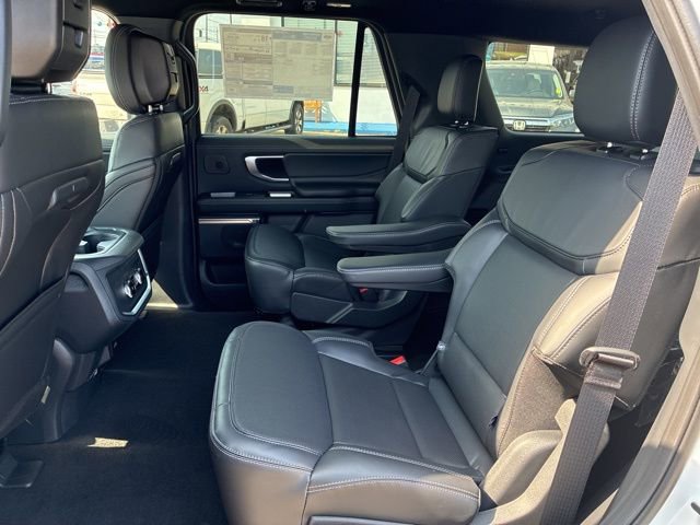 New 2026 Ford Expedition Platinum w/ Stealth Performance Package image 24
